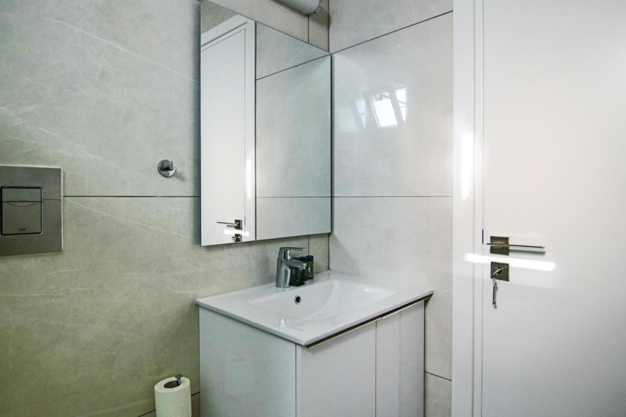 Appartamento Phaedrus Living - Seaside Executive Flat Harbour 208 Paphos Esterno foto